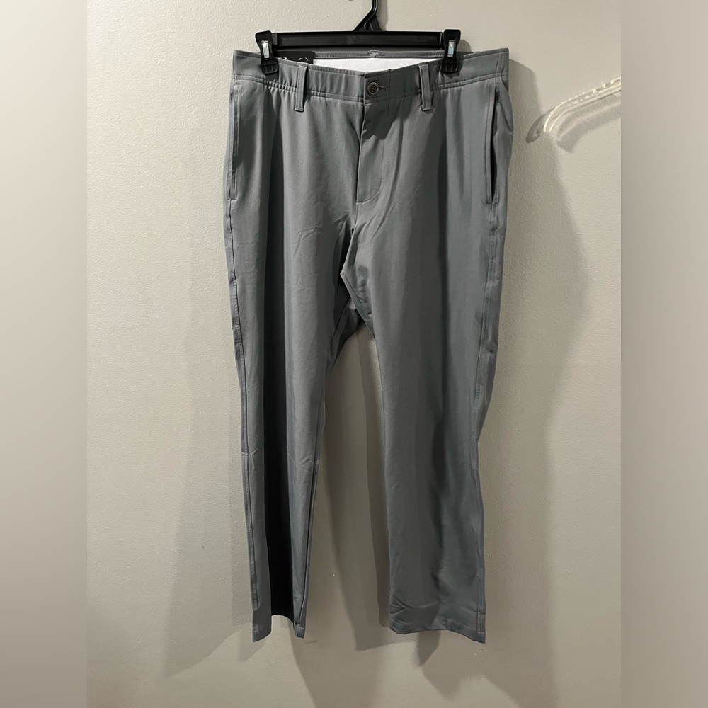 TAGS ON Underarmour Golf Pant